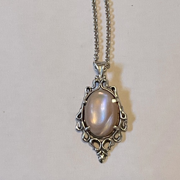 Sterling Silver Pink Mother of Pearl Necklace - Picture 2 of 9
